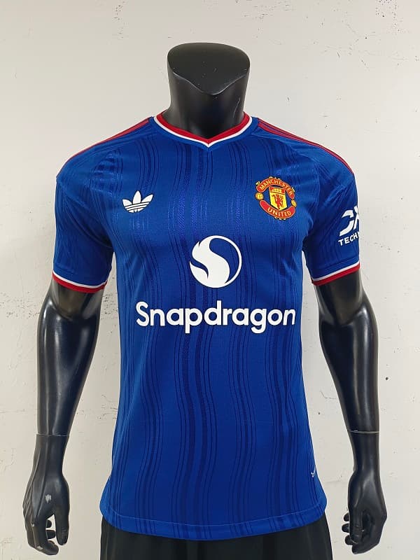 Manchester United 26/27 Away